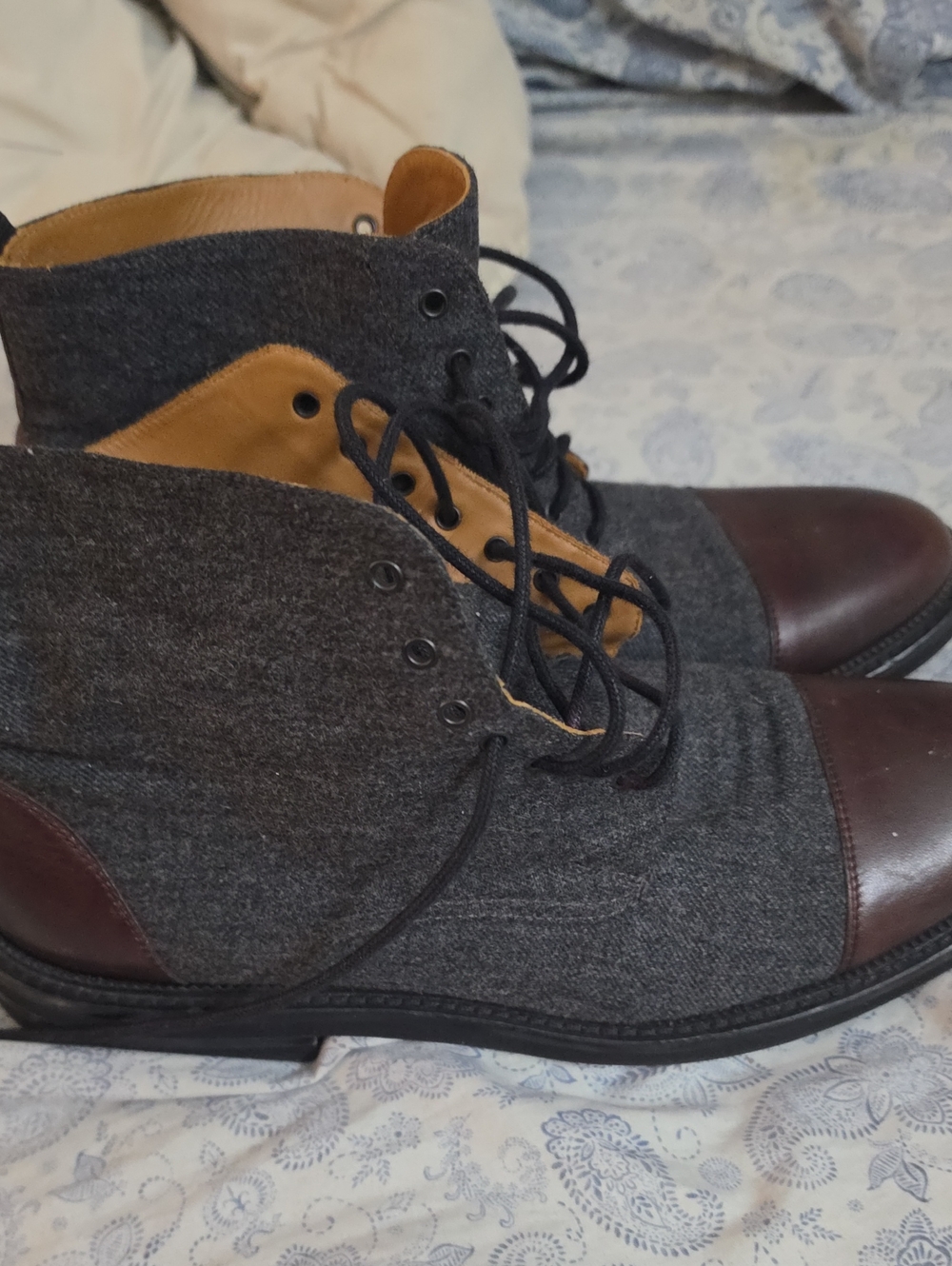 Men's Two-Tone Gray & Brown Lace-Up Boots
